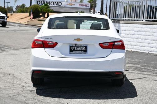 Summit White 2023 Chevrolet Malibu LT