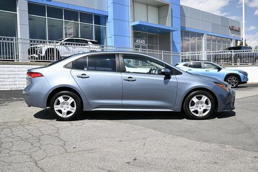 CELESTITE 2020 Toyota Corolla LE
