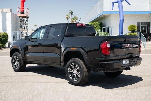 2023 GMC Canyon AT4