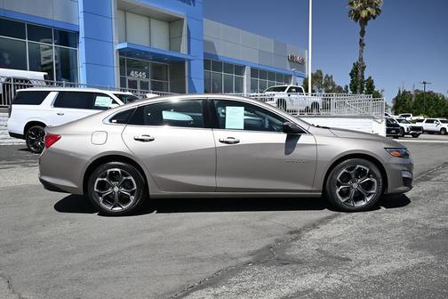 Mineral Gray Metallic 2023 Chevrolet Malibu LT