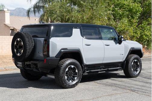 2025 GMC HUMMER EV SUV 3X