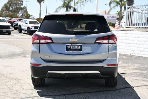 Sterling Gray Metallic 2024 Chevrolet Equinox LT