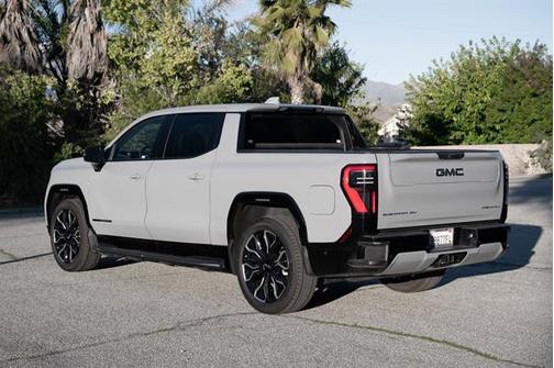 2024 GMC Sierra EV Denali