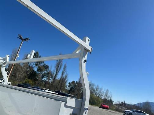 2022 GMC Sierra 2500 Pro