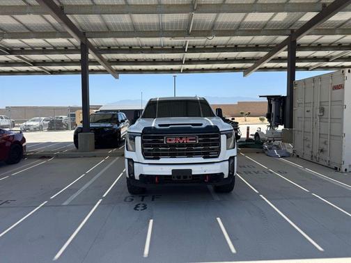 Summit White 2024 GMC Sierra 3500 AT4
