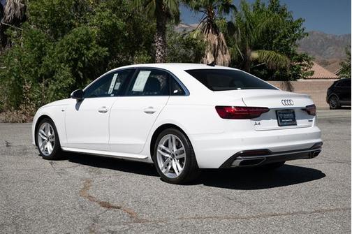 2022 Audi A4 45 S line Premium Plus