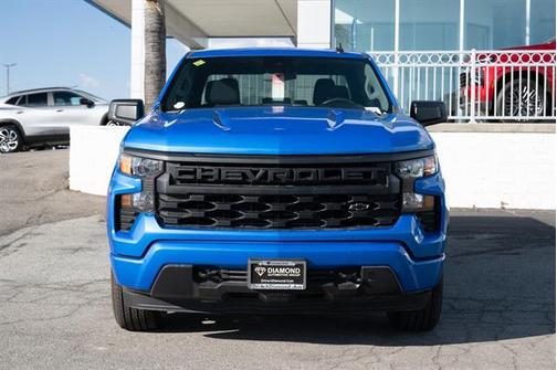 2025 Chevrolet Silverado 1500 Custom