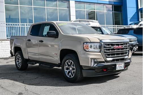 Desert Sand Metallic 2021 GMC Canyon AT4
