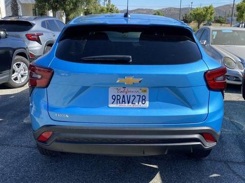 2025 Chevrolet Trax LS