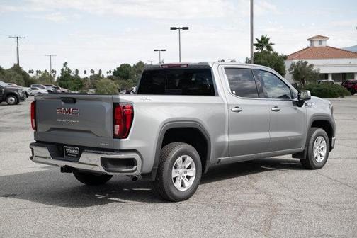 2025 GMC Sierra 1500 SLE