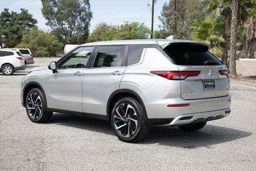 2023 Mitsubishi Outlander SE Special Edition