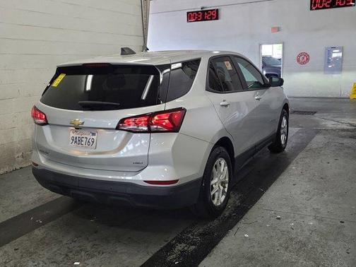 2022 Chevrolet Equinox LS