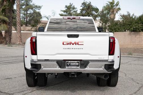 2026 GMC Sierra 3500 SLT