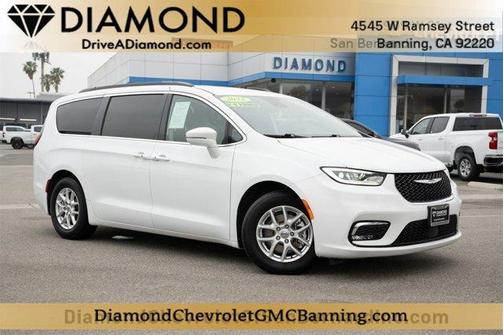 2022 Chrysler Pacifica Touring-L