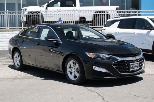 Mosaic Black Metallic 2023 Chevrolet Malibu LT
