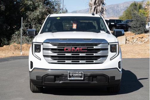 2025 GMC Sierra 1500 SLE