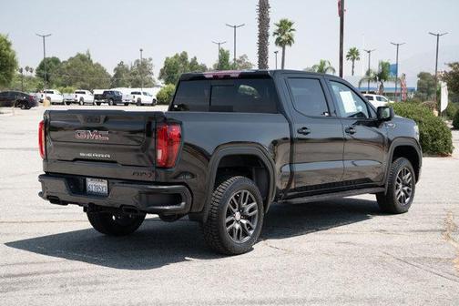 2022 GMC Sierra 1500 Limited AT4