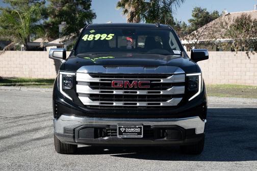 Onyx Black 2024 GMC Sierra 1500 SLE