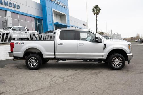 Ingot Silver 2019 Ford F-350 Lariat Super Duty