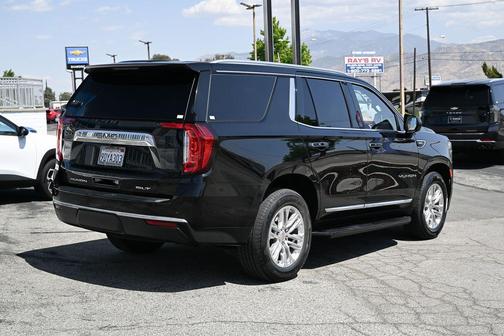 Onyx Black 2023 GMC Yukon SLT