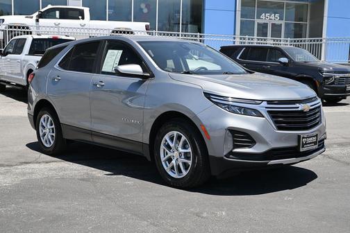 Sterling Gray Metallic 2024 Chevrolet Equinox LT