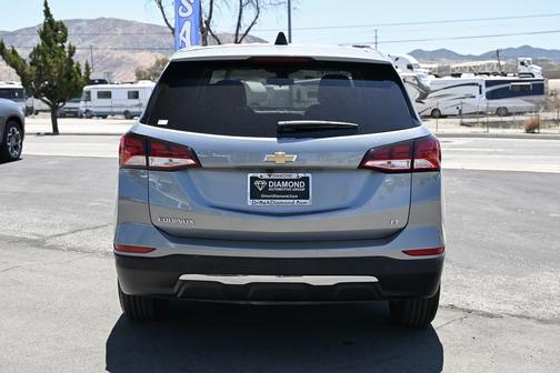 Sterling Gray Metallic 2024 Chevrolet Equinox LT