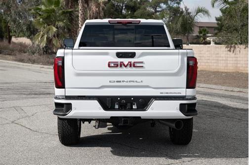 2026 GMC Sierra 2500 Denali