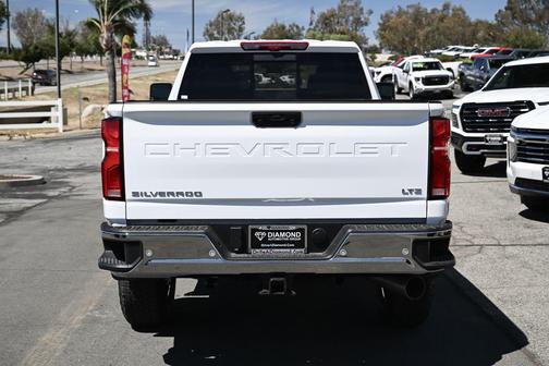 Summit White 2026 Chevrolet Silverado 3500 LTZ