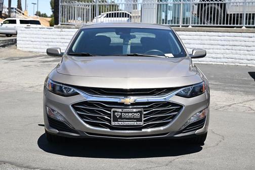 Mineral Gray Metallic 2023 Chevrolet Malibu LT