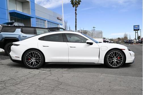 2022 Porsche Taycan 4S