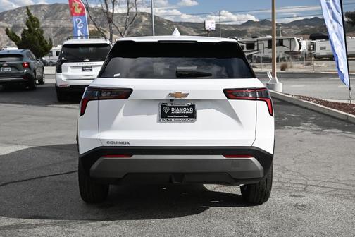 Summit White 2026 Chevrolet Equinox LT