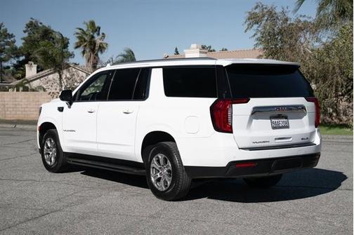 Summit White 2022 GMC Yukon XL SLE