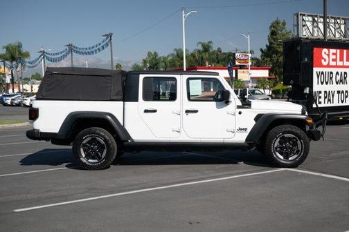 2021 Jeep Gladiator Sport
