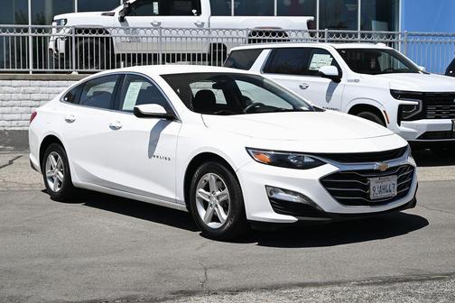 Summit White 2024 Chevrolet Malibu LT