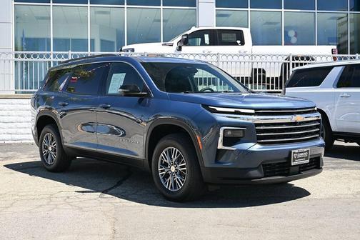 Lakeshore Blue Metallic 2025 Chevrolet Traverse LT