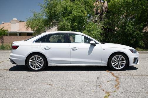 2023 Audi A4 45 S line Premium Plus