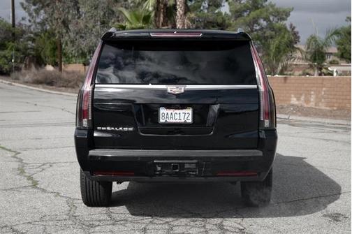 2017 Cadillac Escalade ESV Premium Luxury