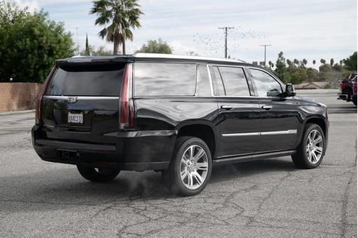 2017 Cadillac Escalade ESV Premium Luxury