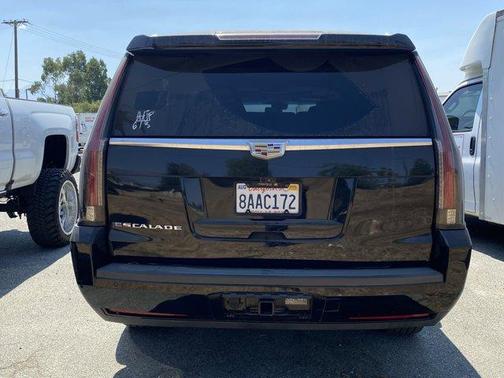 2017 Cadillac Escalade ESV Premium Luxury