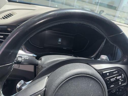 Deep Cerulean 2022 Kia Niro Plug-In Hybrid EX