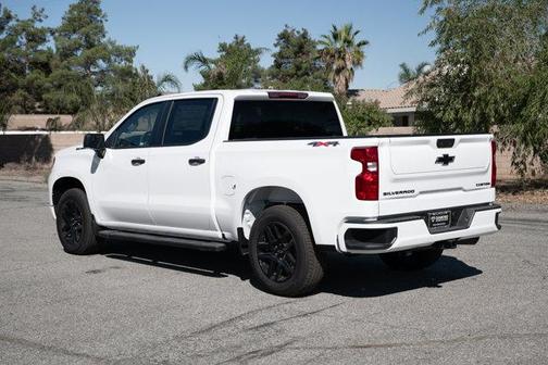 2025 Chevrolet Silverado 1500 Custom