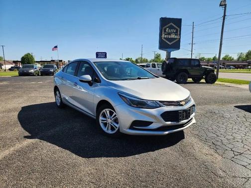 Silver Ice Metallic 2017 Chevrolet Cruze LT