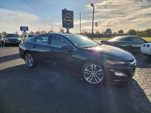 Mosaic Black Metallic 2021 Chevrolet Malibu FWD LT