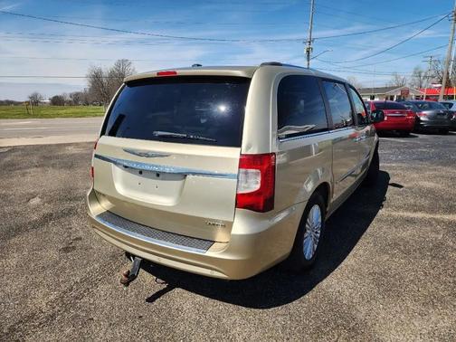 2012 Chrysler Town & Country Limited