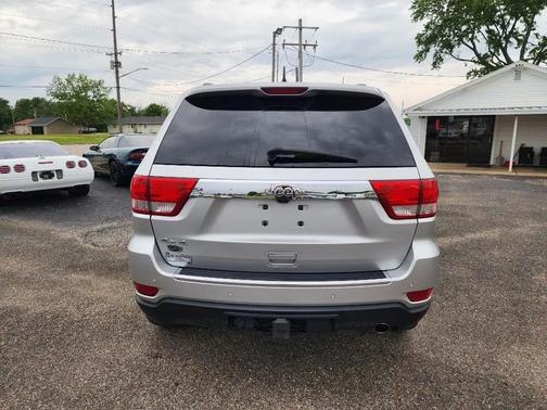 Bright Silver Metallic Clearcoat 2013 Jeep Grand Cherokee Overland