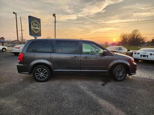 2016 Dodge Grand Caravan R/T