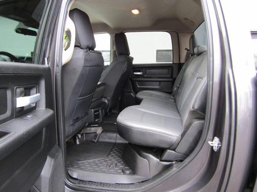 2019 RAM 3500 Tradesman 4x4 4dr Crew Cab 8 ft. LB DRW Pickup