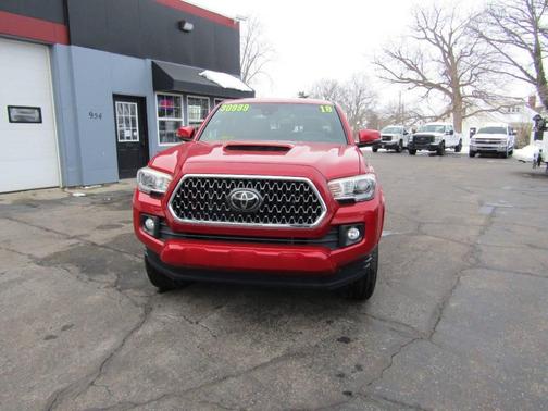 2018 Toyota Tacoma TRD Sport