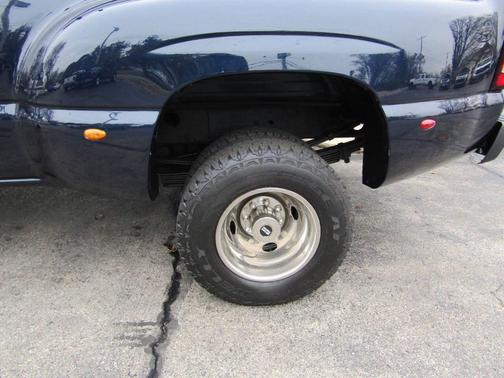 2005 GMC Sierra 3500 SLT Crew Cab