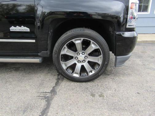 2017 Chevrolet Silverado 1500 High Country